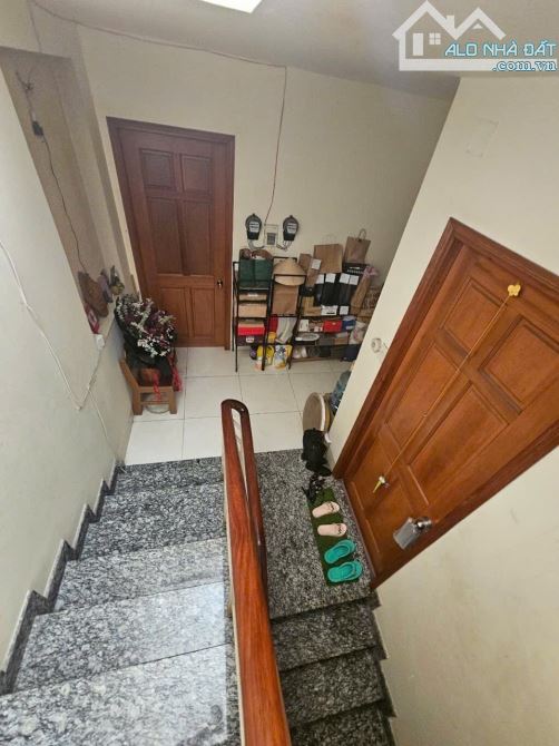 KẸT TIỀN BÁN GẤP - HẠ GIÁ SIÊU HỜI - DT LỚN 94M2 - NGAY SÁT Q1 - 2