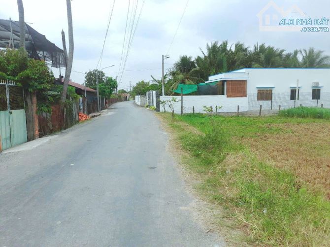 Quá Vip, 102m2 đất thổ cư đường nhựa nguyễn thị lầu chỉ 699tr - 2