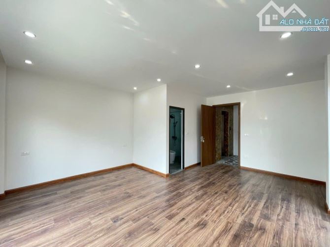 BÁN NHÀ TT THANH XUÂN - LÔ GÓC 45M² x 6 TẦNG, CÓ THANG MÁY, MẶT TIỀN 4.5M - CHỈ 11.5 TỶ - 2