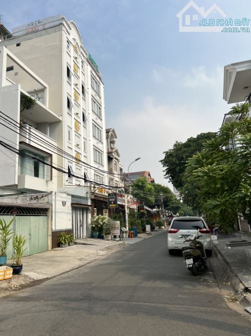 Bán Khách sạn MT Khu Tên Lửa, Q.Bình Tân, 23P, DT: 130m2(6x21.5), xây 1 hầm 7T_Giá: 24 tỷ - 2