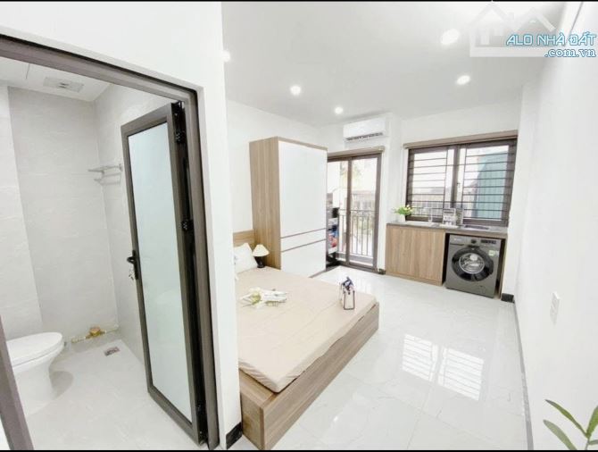 BÁN TOÀ CCMN 7 TẦNG-THANG MÁY- 11 CĂN -NGÃ TƯ SỞ- HƠN 10 TỶ- DUY NHẤT 1 CĂN - 2