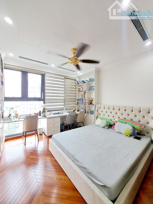 Căn hộ cao cấp BRG Diamond, 25 Lê văn Lương, 172m² × 4 Ngủ + 3 Wc, Nội Thất Sịn Sò. - 3