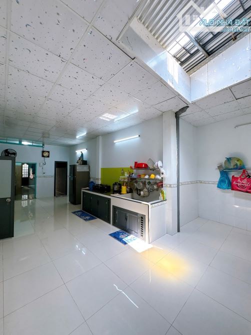 Bán 2 căn nhà hố nai gần trường lê hồng phong 245m2 giá ngộp chỉ 4tỷ quá rẻ bán gấp ạ - 3