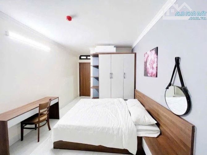 Toà 7 tầng CCMN ngõ 445 Nguyễn Khang, dòng 170 Tr/tháng, 30 phòng, gần oto,110m2.Giá 31tỷ - 3