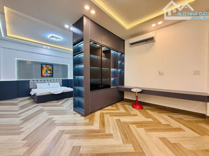 💎 Siêu phẩm Gò Vấp – Villa 2 mặt tiền, hồ bơi riêng, thang máy – 260m² CHỈ 23 tỷ680tr - 3