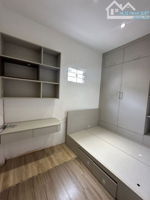 BÁN NHÀ HAI BÀ TRƯNG, THOÁNG TRƯỚC SAU, GẦN MẶT NGÕ THÔNG, 4 TẦNG TẶNG NỘI THẤT, SỔ ĐỎ ĐẸP - 3