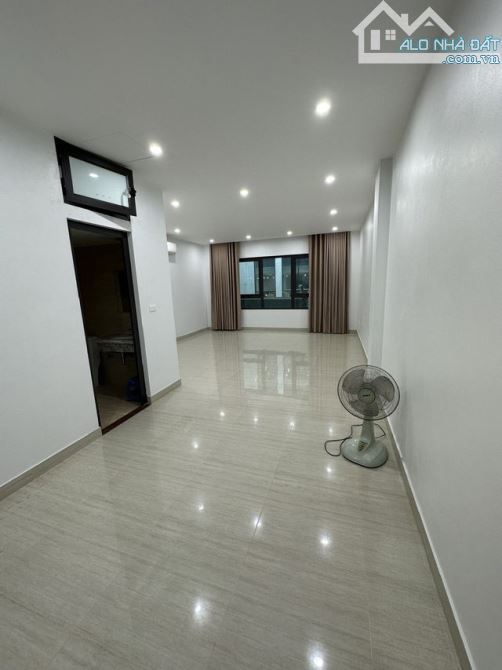 Bán nhà 7 tầng thang máy Cầu Giấy, 56m², gara ô tô, gần phố 10m, giá 25 tỷ, full nội thất - 3
