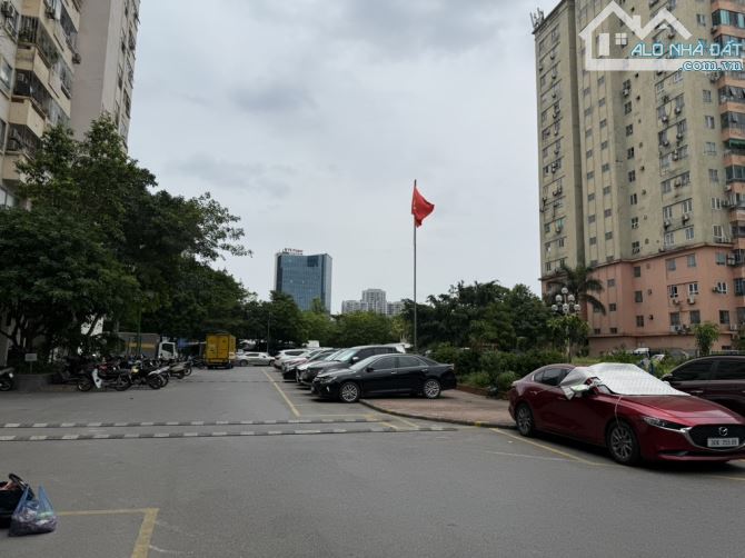 💥Bán Căn Chung Cư Tọa Lạc Trên Đường Nguyễn Chánh, DT 46m2, 2 PN, Giá 4.1 Tỷ. SĐCC - 3