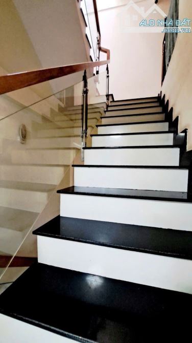 NHÀ ĐẸP HẺM XE HƠI CAO VĂN LẦU DT(3.4X18)NỞ HẬU 5.4M GIÁ 11.8 TỶ - 3