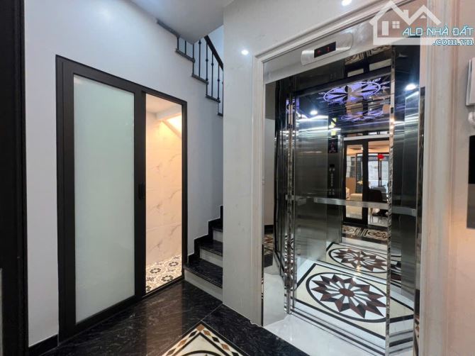 BÁN NHÀ LÔ GÓC 6 TẦNG THANG MÁY  Ô TÔ 7 CHỖ VÀO TẬN NHÀ LỆ MẬT LONG BIÊN  8.8 TỶ - 3