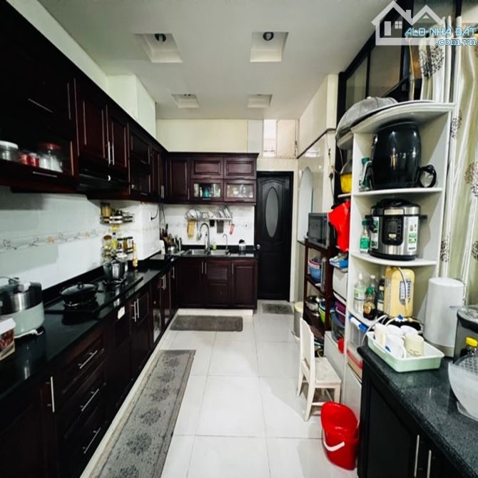 CHDV MẶT TIỀN KHUÔN VIỆT - 7.3MX37.5M - 5 TẦNG 249M2 - 27 PHÒNG - GIÁ 28.X TỶ - 3