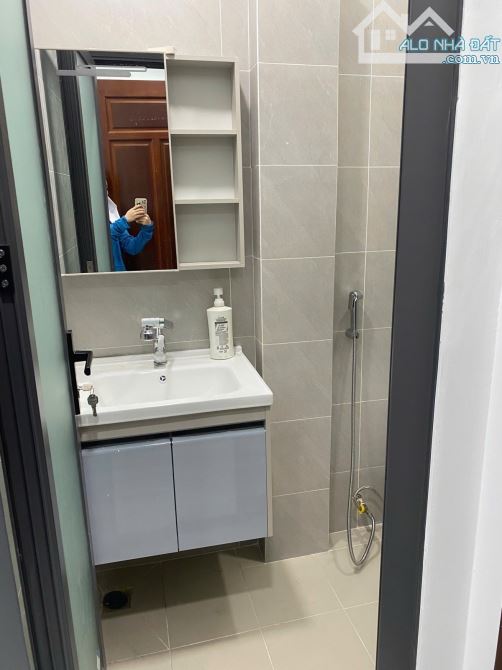 MẶT TIỀN HẺM XE HƠI - CÁCH MẠNG THÁNG 8 - QUẬN 10 - DT:42M2 - 4 TẦNG - NHỈNH 7 TỶ TL - 3