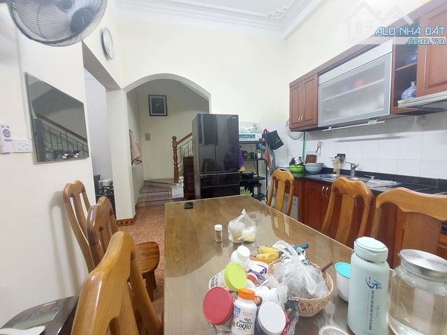 Bán nhà Hoàng Quốc Việt, Cầu Giấy. 56m², lô góc, ô tô vào nhà, 5 tầng, giá 27.8 tỷ, sổ đẹp - 3