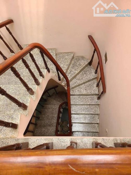 Nhà bán: đường Hải Thượng Lãng Ông. Q5. 3 tầng. Giá 9,2 tỷ - 3