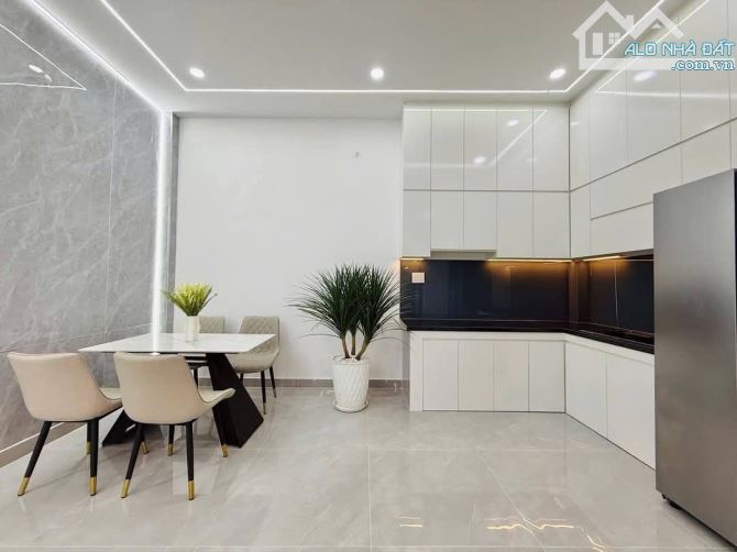 Bán gấp nhà đẹp 3 tầng,ngang 5.2m,sát bên Emart Phan Huy Ích, P.12,Gò Vấp - 3