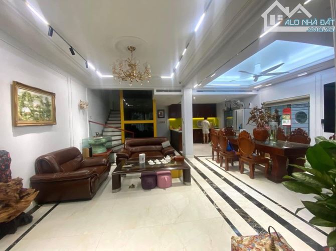 BÁN BIỆT THỰ SIÊU ĐẸP XUÂN ĐỈNH – LÔ GÓC – THANG MÁY – 105M² x 6 TẦNG – GIÁ 26 TỶ - 3
