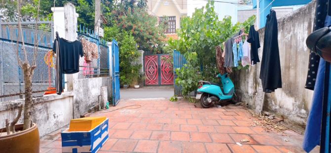 BÁN NHÀ CẤP 4 NGAY CHỢ HIỆP PHÚ – GẦN VINCOM LÊ VĂN VIỆT  TIỆN XÂY MỚI, ĐẦU TƯ CỰC TỐT. 7 - 3