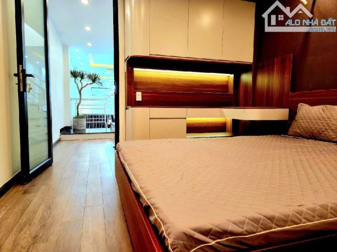 🔥🔥🔥Căn Hộ 3 Tầng Kiên Cố 6 Phòng Ngủ Vị Trí Trung Tâm Lê Độ - Doanh Thu Hơn 14Tr/Tháng - 4