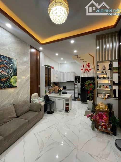 NHÀ 4 TẦNG-NGANG 4.5M-HXH-NỘI THẤT FULL-HẺM 58 TÔN THẤT THUYẾT-P18 QUẬN 4- SHR CHỈ 7.59 TL - 4