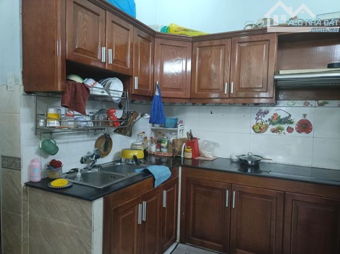 Gấp bán nhà Quận 9(cũ), gần Lã Xuân Oai, 3 tầng, dt 200m2, giá 12 tỷ. - 4