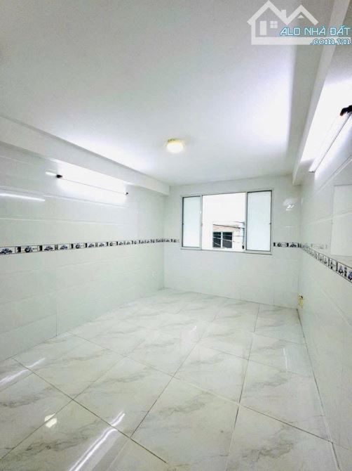 6ty3 33m2- 5Tầng ĐOÀN VĂN BƠ- HOÀNG DIỆU Q4 - 4