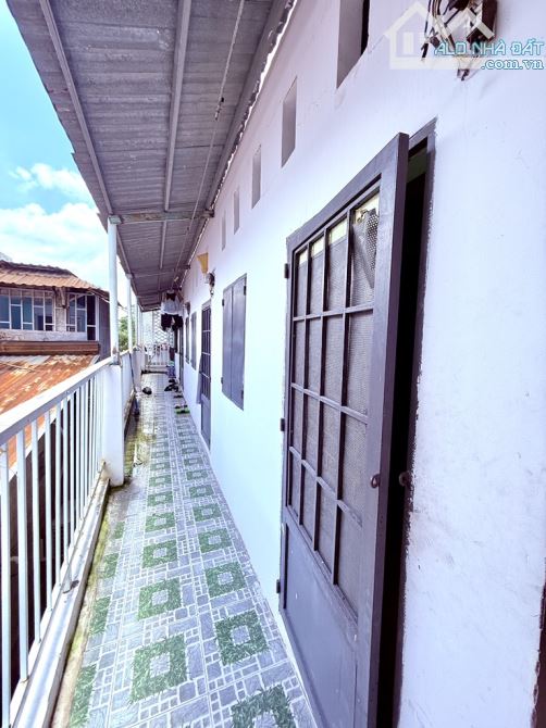 Nhà giá rẻ diện tích khủng có sẵn dòng tiền - 4