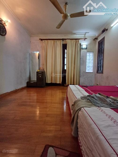 Nhà 4 tầng  phân lô ngõ 42 Võ Thị Sáu, HBT mấy bước ra hồ Quỳnh và công viên 45m2 -15,5 tỷ - 4