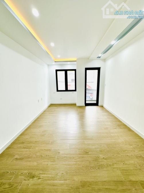 MĂT TIỀN HẺM 6M KD KHU PHÂN LÔ - ĐƯỜNG THĂNG LONG - TÂN BÌNH - DT:82M2 - 4 TẦNG - GIÁ 16 T - 4