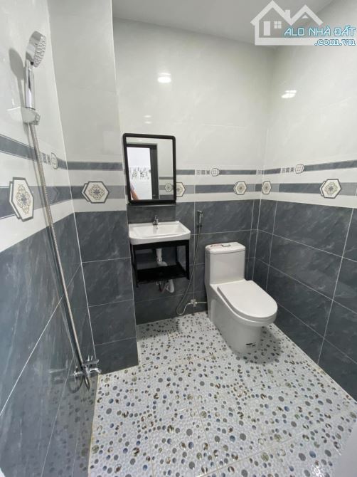 Chỉ 2,8 Tỷ – Nhà BTCT Mới Đẹp, 2PN Gò Ô Môi Quận 7 – Sổ Hồng Riêng, Gần Phú Mỹ Hưng - 4