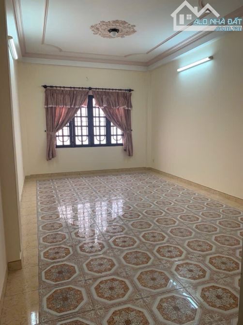 SIÊU PHẨM NHÀ ĐẸP NGAY BẠCH ĐẰNG - DT KHỦNG 94M2 - HẺM 8M XE HƠI VI VU - 4