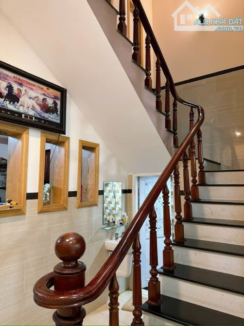 Bán Nhà DT: 5x18 Giá 7.8 tỷ, ĐƯỜNG NGUYỄN TẤT THÀNH, THÀNH PHỐ BÀ RỊA - 4