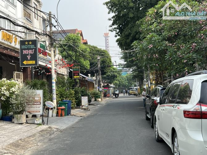 Bán Khách sạn MT Khu Tên Lửa, Q.Bình Tân, 23P, DT: 130m2(6x21.5), xây 1 hầm 7T_Giá: 24 tỷ - 4