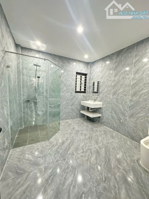 Bán nhà xây mới Yên nghĩa - 35m cầu thang giữa -phòng nào cũng có cửa - giá chỉ 5ty5 - 5