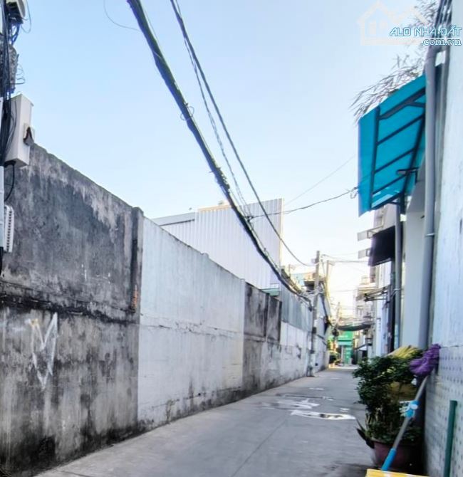 Nhà 2 tầng đường số 1 p16 GV- 65M2 (4x16)-3PN- 1 PN ở trệt - đang cho thuê- 5.65 tỷ - 5