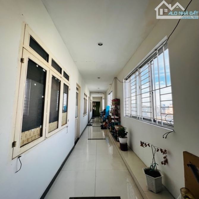 CHDV MẶT TIỀN KHUÔN VIỆT - 7.3MX37.5M - 5 TẦNG 249M2 - 27 PHÒNG - GIÁ 28.X TỶ - 5