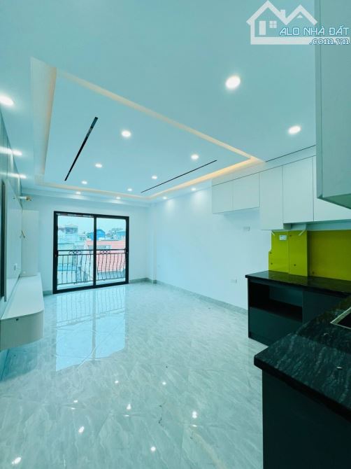 MẶT NGÕ THÔNG KINH DOANH Ô TÔ NGỦ TRONG NHÀ - THANG MÁY SỊN SÒ- NHÀ Y HÌNH - 5