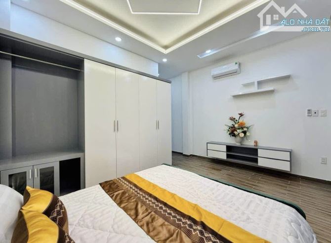 CHỦ NGỘP VỐN BÁN GẤP NHÀ NGUYỄN BIỂU,QUẬN 5-GIÁ:4,31TỶ/73,6m2(4,6x16m).ĐANG CHO THUÊ - 5