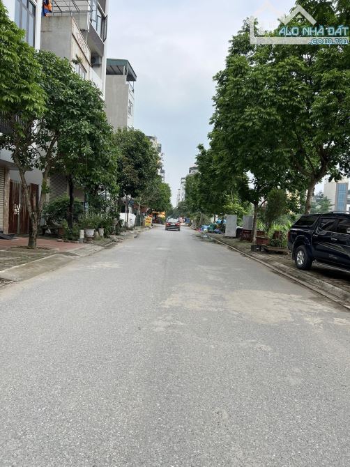 Bán Nhà Phân Lô Liền Kề Mậu Lương, Vỉa Hè Ô Tô Tránh Đỗ, Kinh Doanh 50m2 Giá 14,5 TỶ - 4