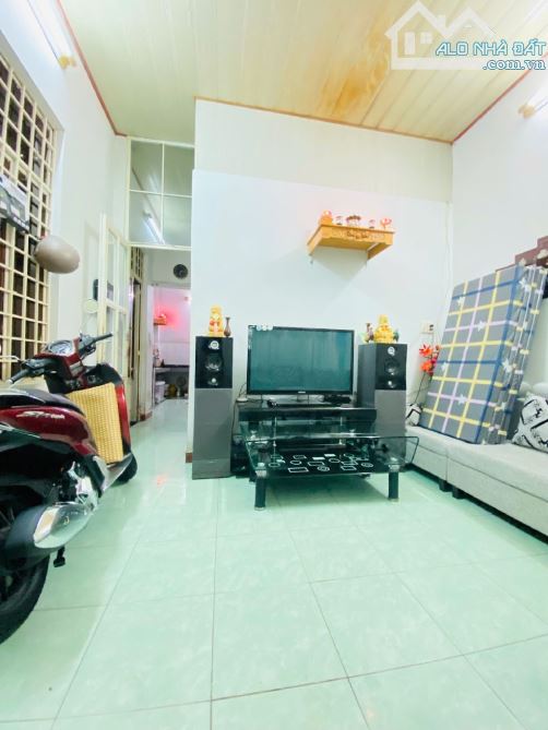 Bán nhà cấp 4 kiên cố đường kiệt Trưng Nữ Vương dễ đi giá rẻ - 5