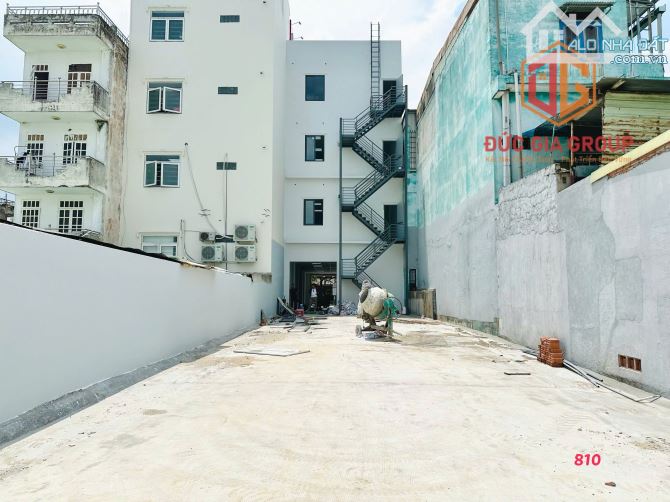 Bán nhà mặt tiền đường Đồng Khởi đối diện Sở TNMT Đồng Nai, sổ hoàn công 401m2 giá 30 tỷ - 5