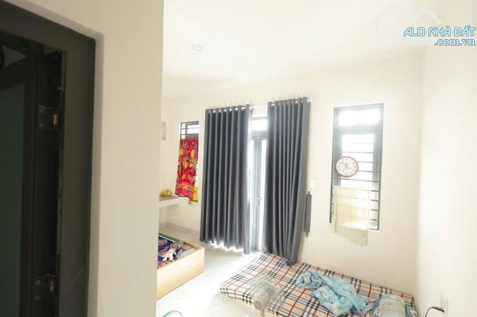 Bán Nhà 4 tầng đường HÀ HUY GIÁP phường THẠNH XUÂN Q12, dt 130m²(4,8x26).DÒNG TIỀN 4tr/th. - 5