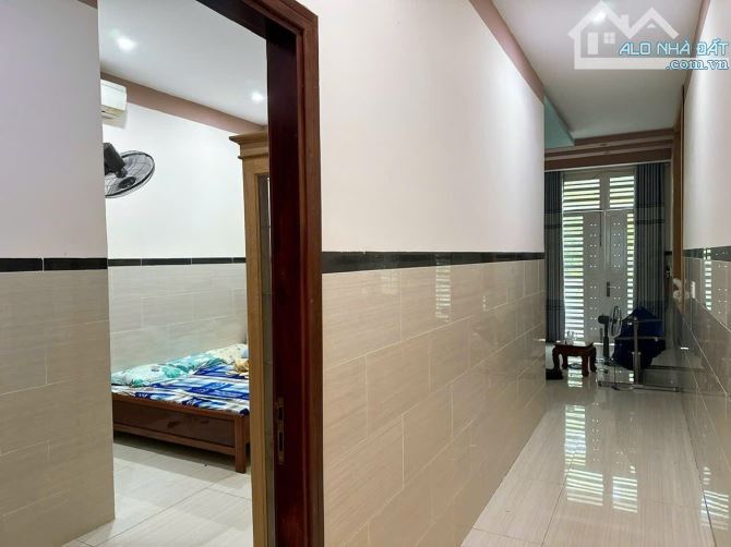 Bán Nhà DT: 5x18 Giá 7.8 tỷ, ĐƯỜNG NGUYỄN TẤT THÀNH, THÀNH PHỐ BÀ RỊA - 5