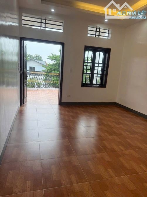 Bán căn nhà 3 tầng mặt đại lộ Trần Hưng Đạo, ph Ngọc Châu, TP HD, 63.5m2, 3 ngủ, KD tốt - 5