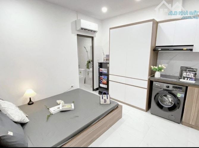 BÁN TOÀ CCMN 7 TẦNG-THANG MÁY- 11 CĂN -NGÃ TƯ SỞ- HƠN 10 TỶ- DUY NHẤT 1 CĂN - 5