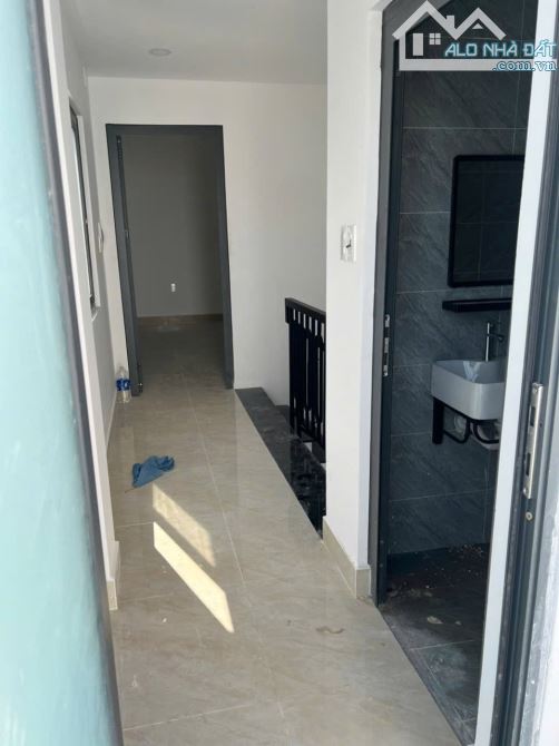 Nhà bán: đường Phan Tây Hồ. Q Phú Nhuận. DTSD 48m2. 2 tầng, giá bán 6,2 tỷ - 6
