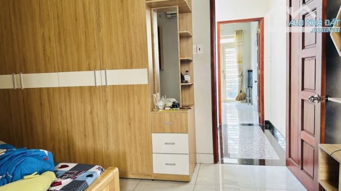 NHÀ ĐẸP 3 TẦNG, HẺM XE TẢI 8M THÔNG- TIỆN KD- SÁT CHỢ BÌNH THÀNH- 84M2(4x21)- CHỈ HƠN 6 TỶ - 6