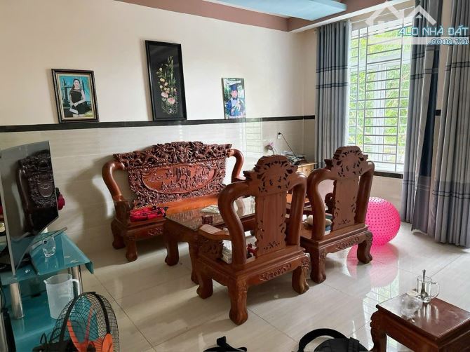 Bán Nhà DT: 5x18 Giá 7.8 tỷ, ĐƯỜNG NGUYỄN TẤT THÀNH, THÀNH PHỐ BÀ RỊA - 6