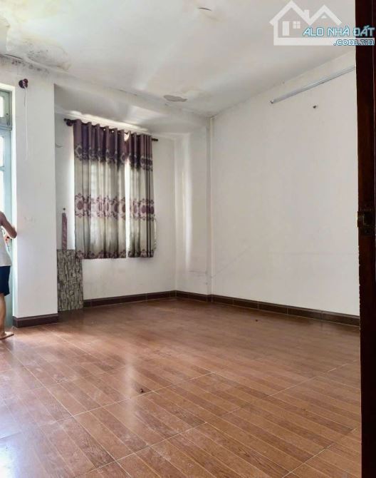NHÀ 3 TẦNG CÒN MỚI VÀO Ở NGAY, 58M2, HXH, GẦN BÊN BỆNH VIỆN QUẬN 12 , CHỈ 4.45 TỶ TL - 6