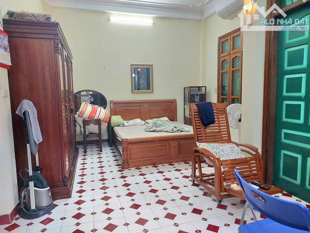 Bán nhà Hoàng Quốc Việt, Cầu Giấy. 56m², lô góc, ô tô vào nhà, 5 tầng, giá 27.8 tỷ, sổ đẹp - 8