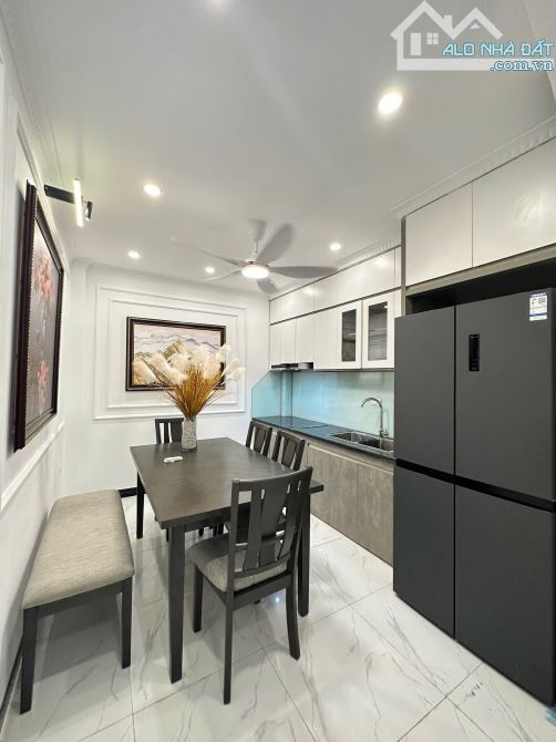 Nhà đẹp hiếm nội thất cao cấp ngõ Phố Đàm Quang Trung DT 46m2 . Giá 8.3 tỷ - 9